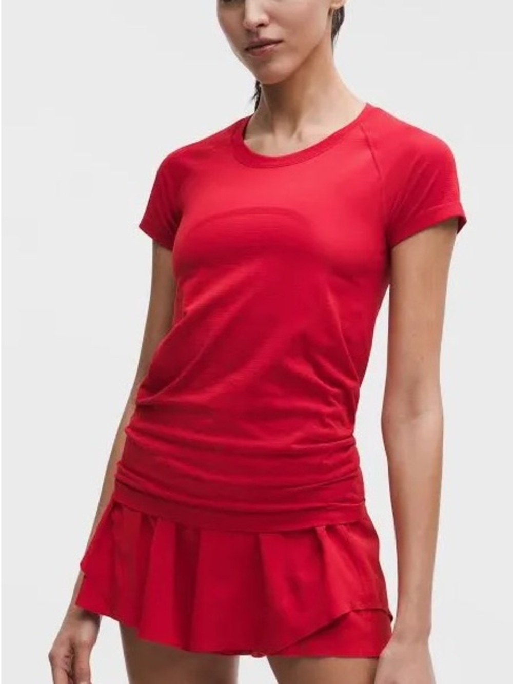 Women’s Red Short-Sleeve Performance Tee